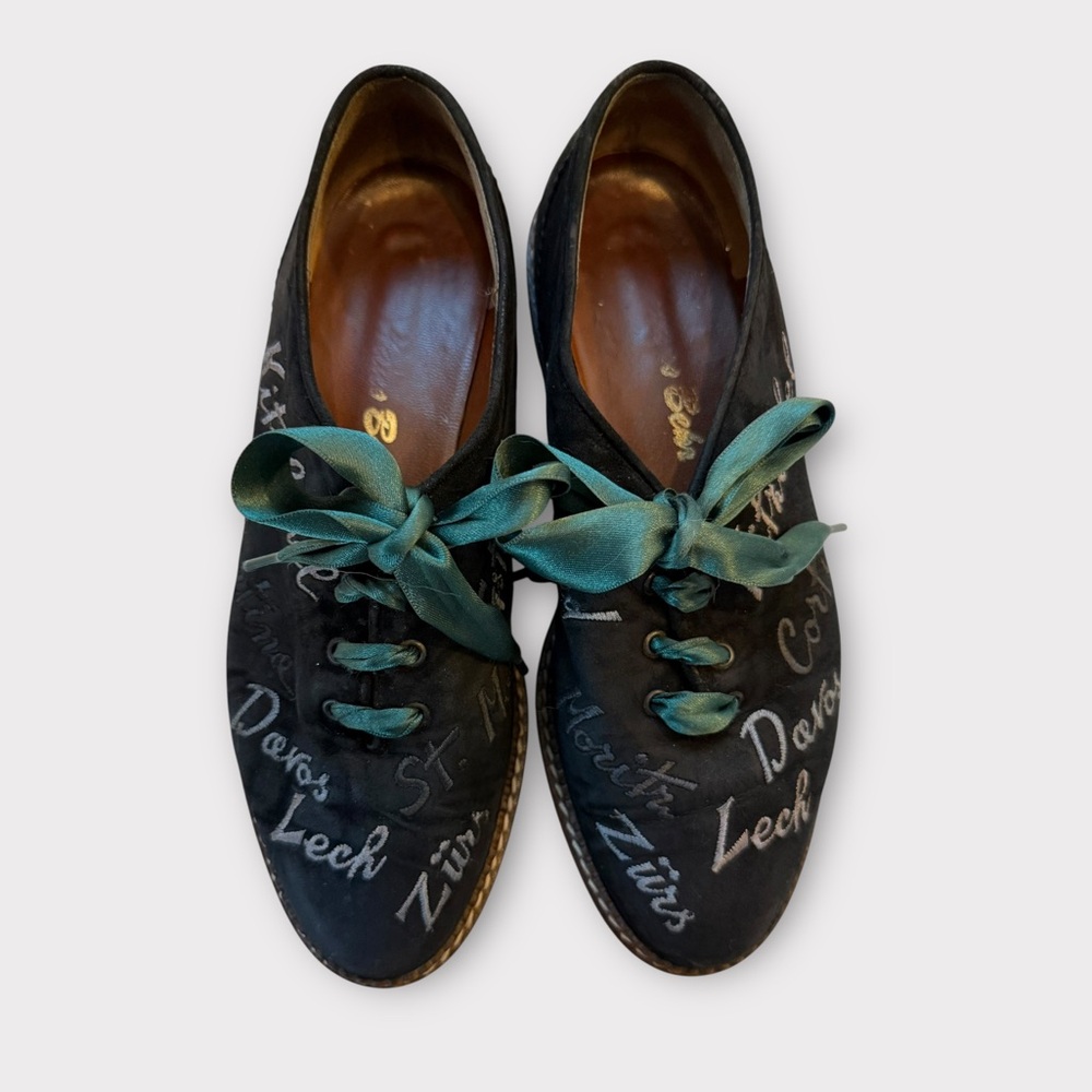 Hans Behr Women's Suede Embroidered Oxfords Size 37 Made in Italy